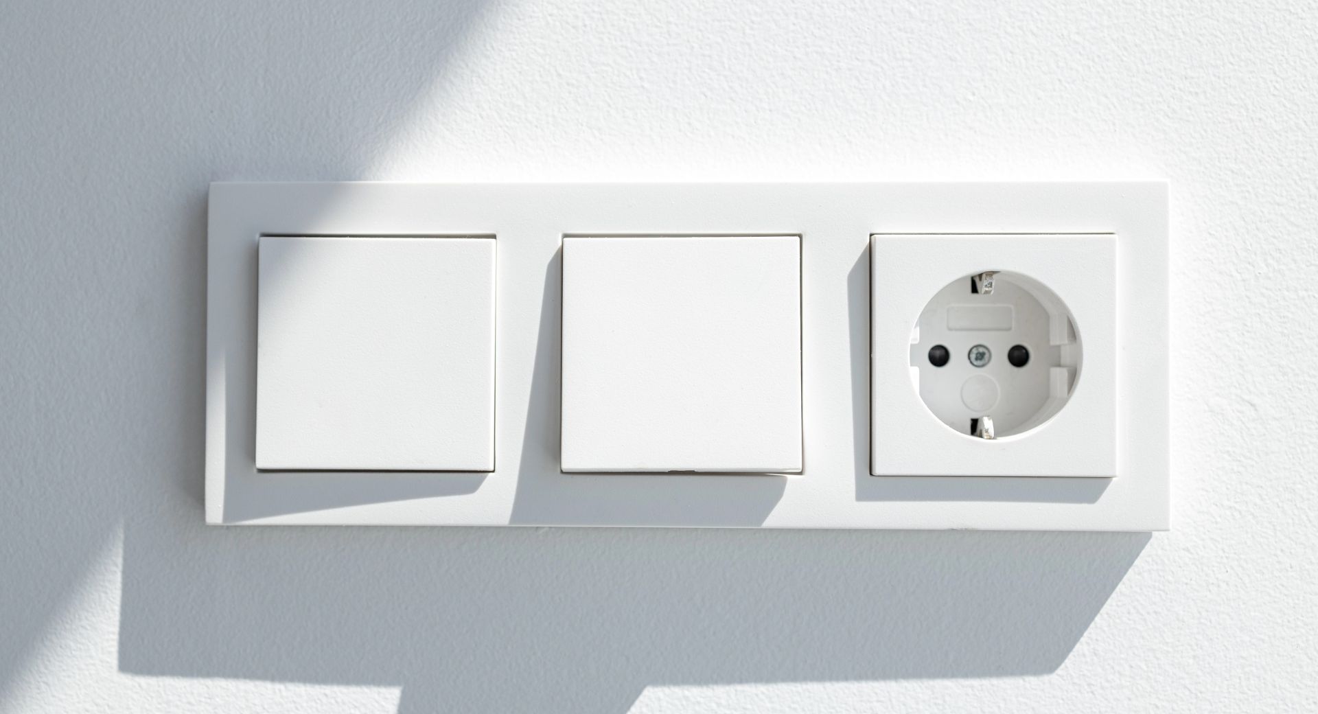 Schakelmateriaal voor bediening en controle van elektrische installaties